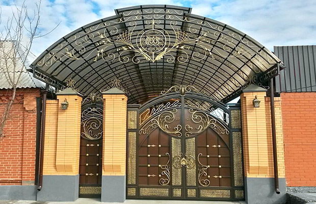 Купить или заказать ворота для дома с навесом - стильные и надежные решения для вашего участка в Канаше от 42691 руб | ВоротМастер-Кна